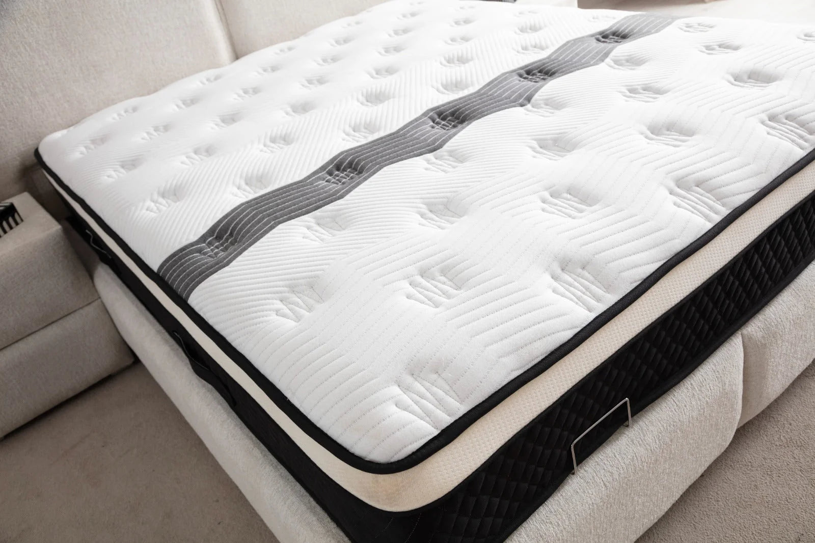 Lit Coffre MAYA BLANC CASSÉ - Chenille
