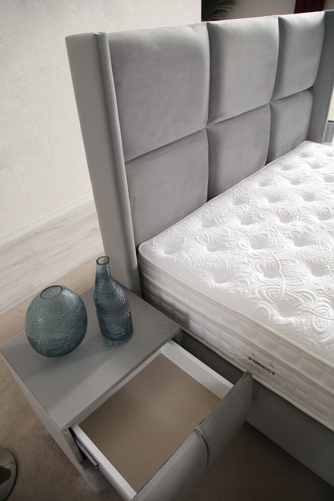 Lit Coffre RIO GRIS - Velours