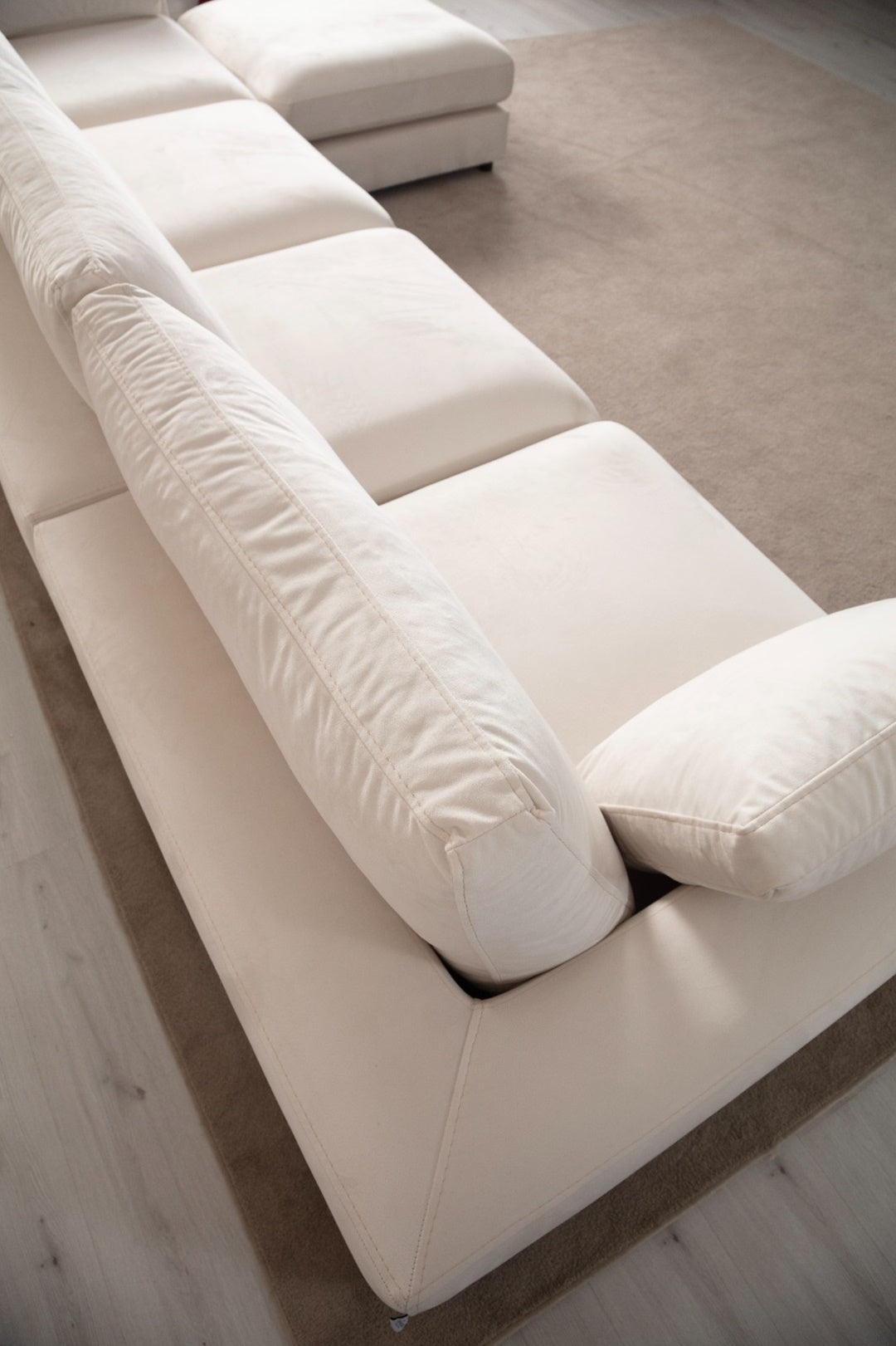 Canapé Modulable Julia Velours 4+1 Pouf