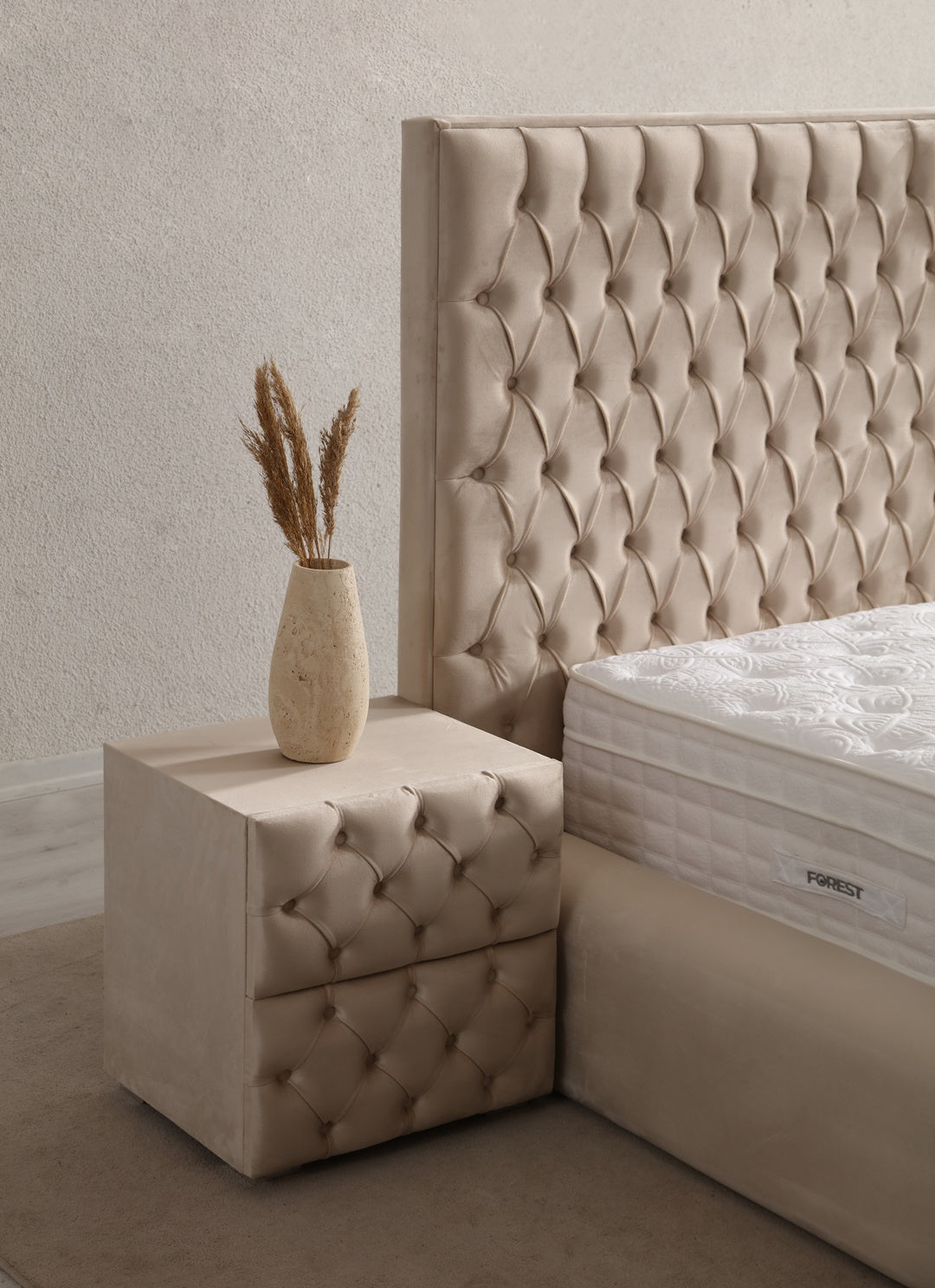 Lit Coffre TV Intégré CAPITY BEIGE - Velours